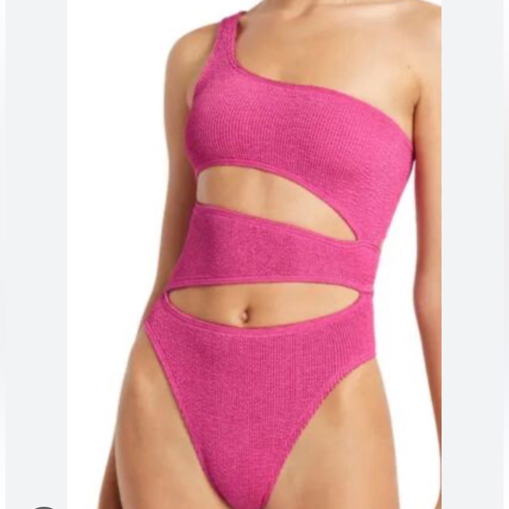 (Bond-eye ) Australian brand New Vibrant fuchsia Pink Crinkle Swimsuit